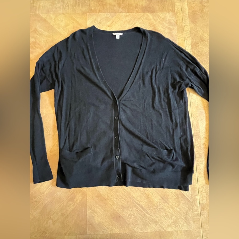 GAP Classic Black Knit Vneck Cardigan | Size L